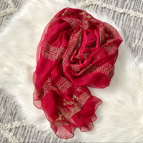 Vintage embroidered Indian scarf - Picture 3 of 6